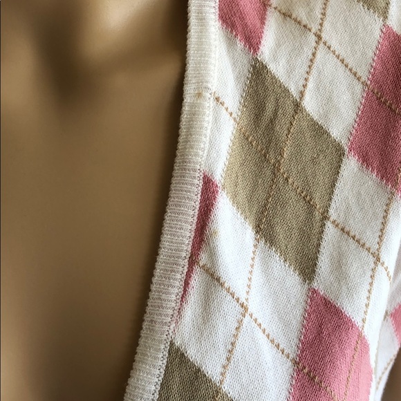 Burberry Pink and White Argyle Wrap Sweater - Picture 9 of 16